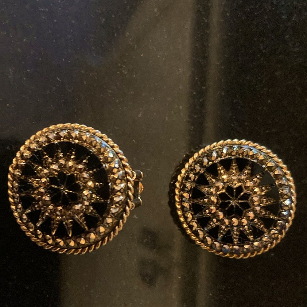 Vintage Signed LJM clip earrings